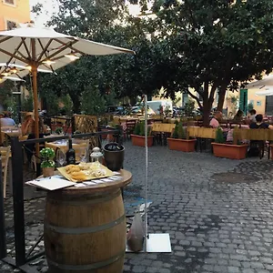 Cosy Trastevere Apartment Rome