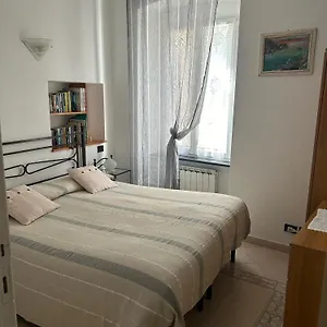 In Tipico Carugio Ligure Apartment Monterosso al Mare